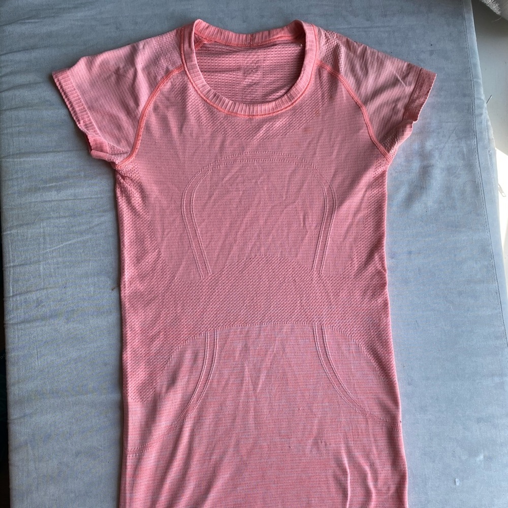 Lululemon swiftly short sleeve shirt